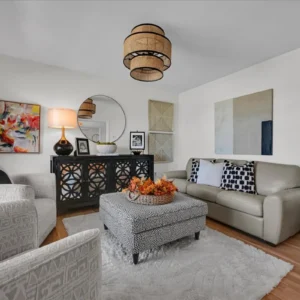 Finch Dr 6